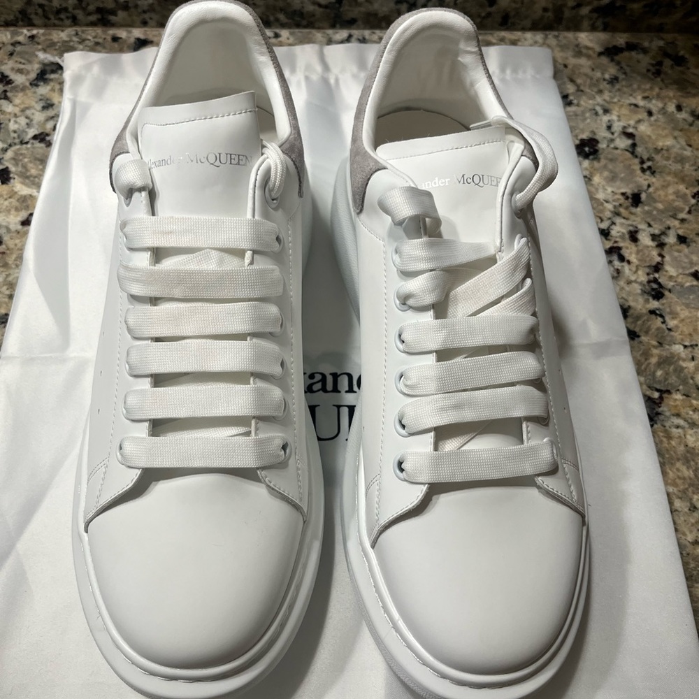 Size 10/43 Alexander Mcqueen BRAND NEW